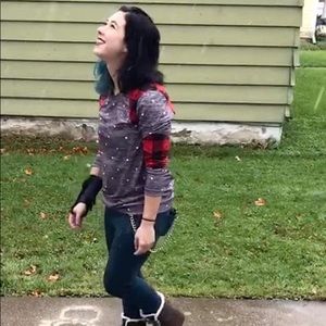 Meet your Posher, Rae